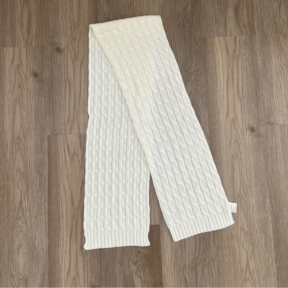 Capelli New York Ivory Cable Knit Scarf One Size